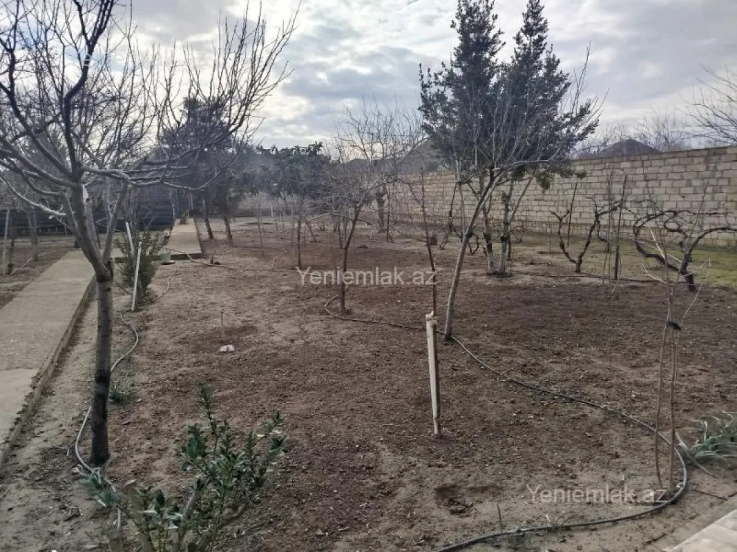 Satılır 4 otaqlı həyət evi 120 m²