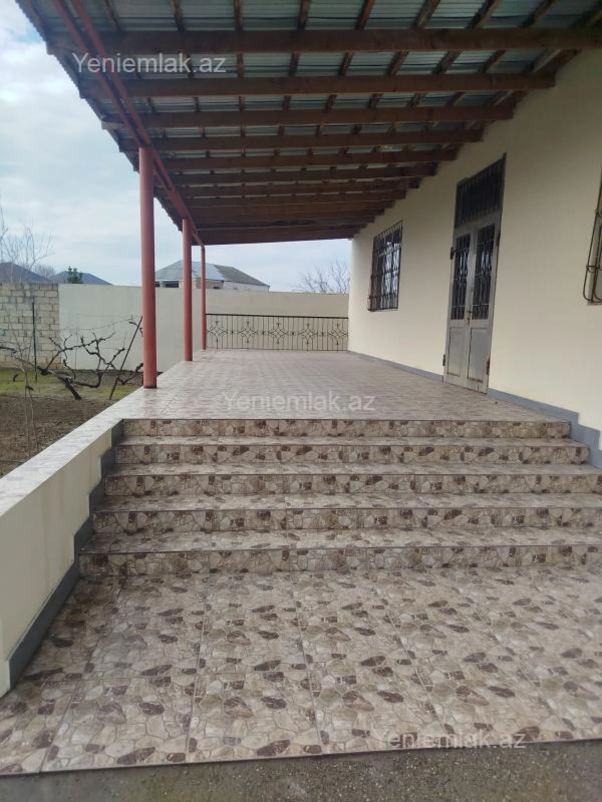 Satılır 4 otaqlı həyət evi 120 m²