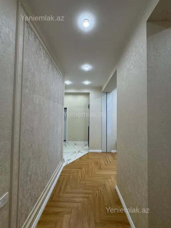 Satılır 3 otaqlı yeni tikili 100 m²