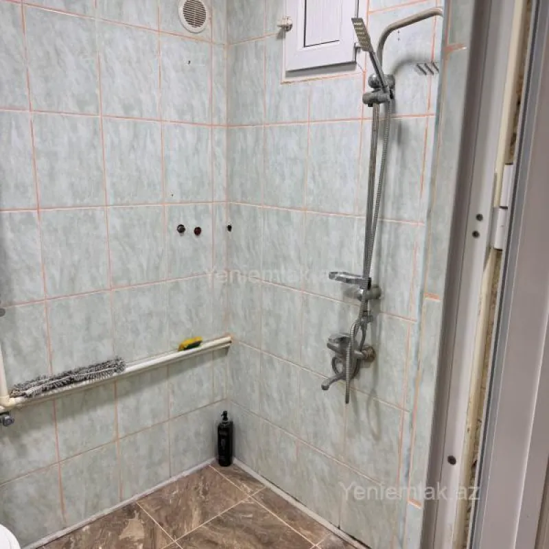 Satılır 1 otaqlı köhnə tikili 31 m²