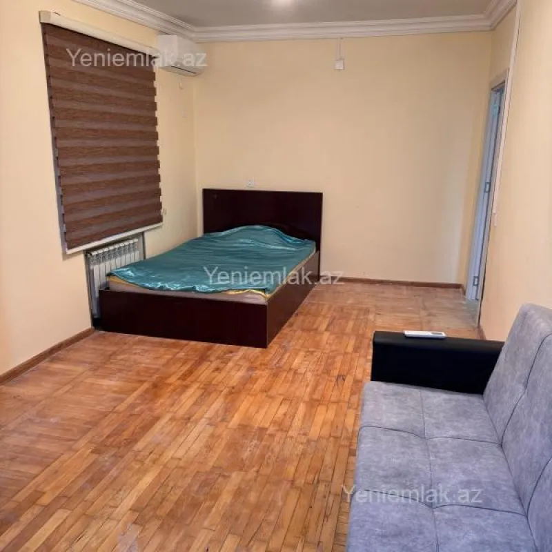 Satılır 1 otaqlı köhnə tikili 31 m²