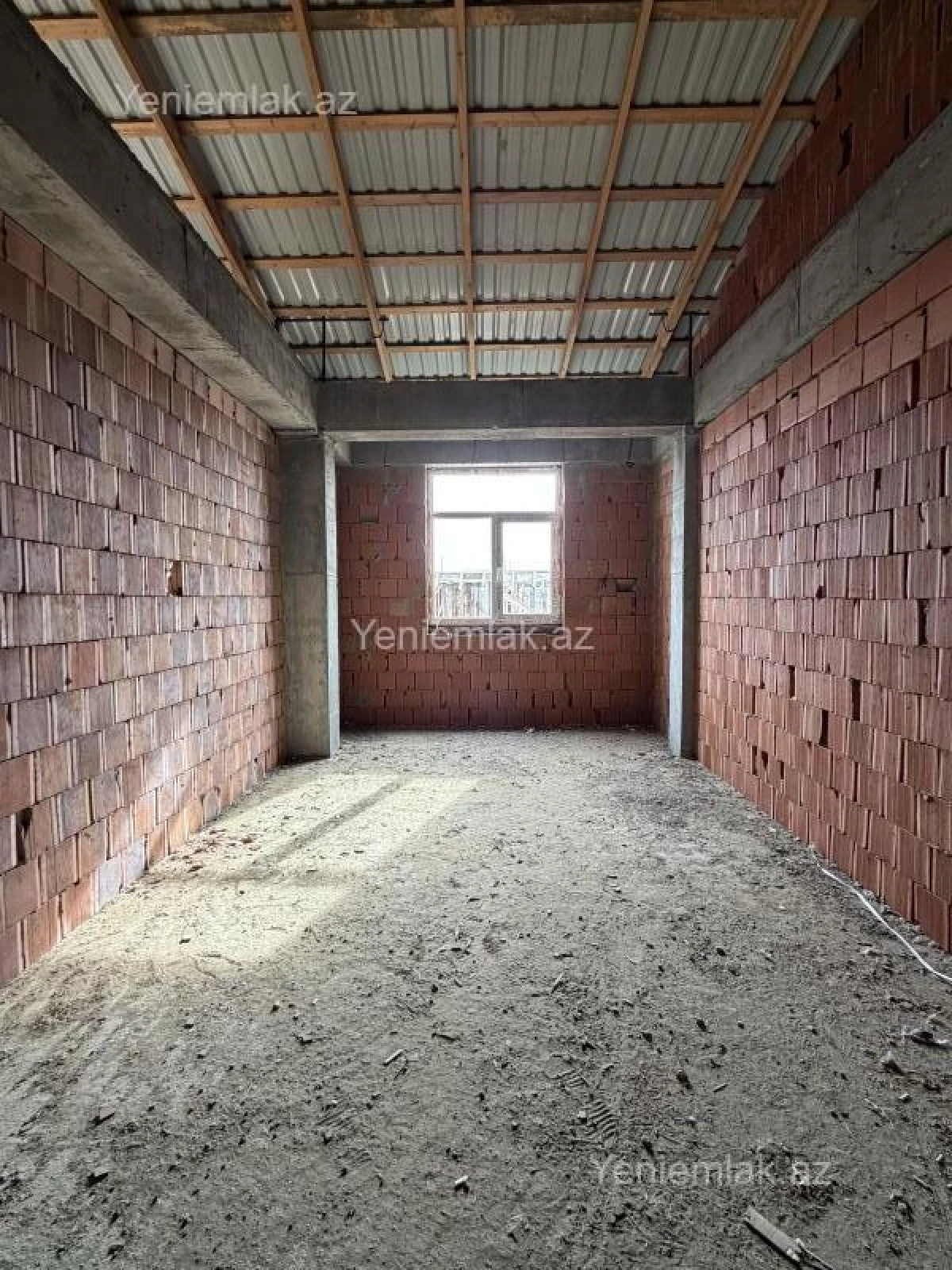 Satılır 2 otaqlı yeni tikili 72 m²