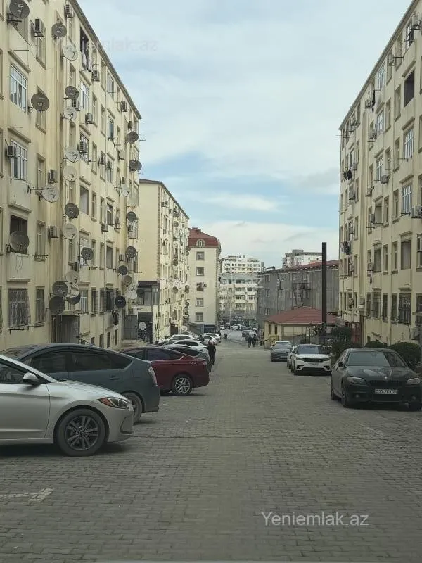 Satılır 2 otaqlı yeni tikili 72 m²