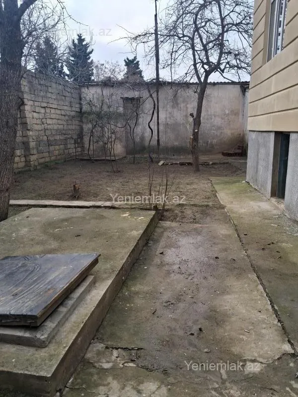 Satılır 4 otaqlı həyət evi 120 m²