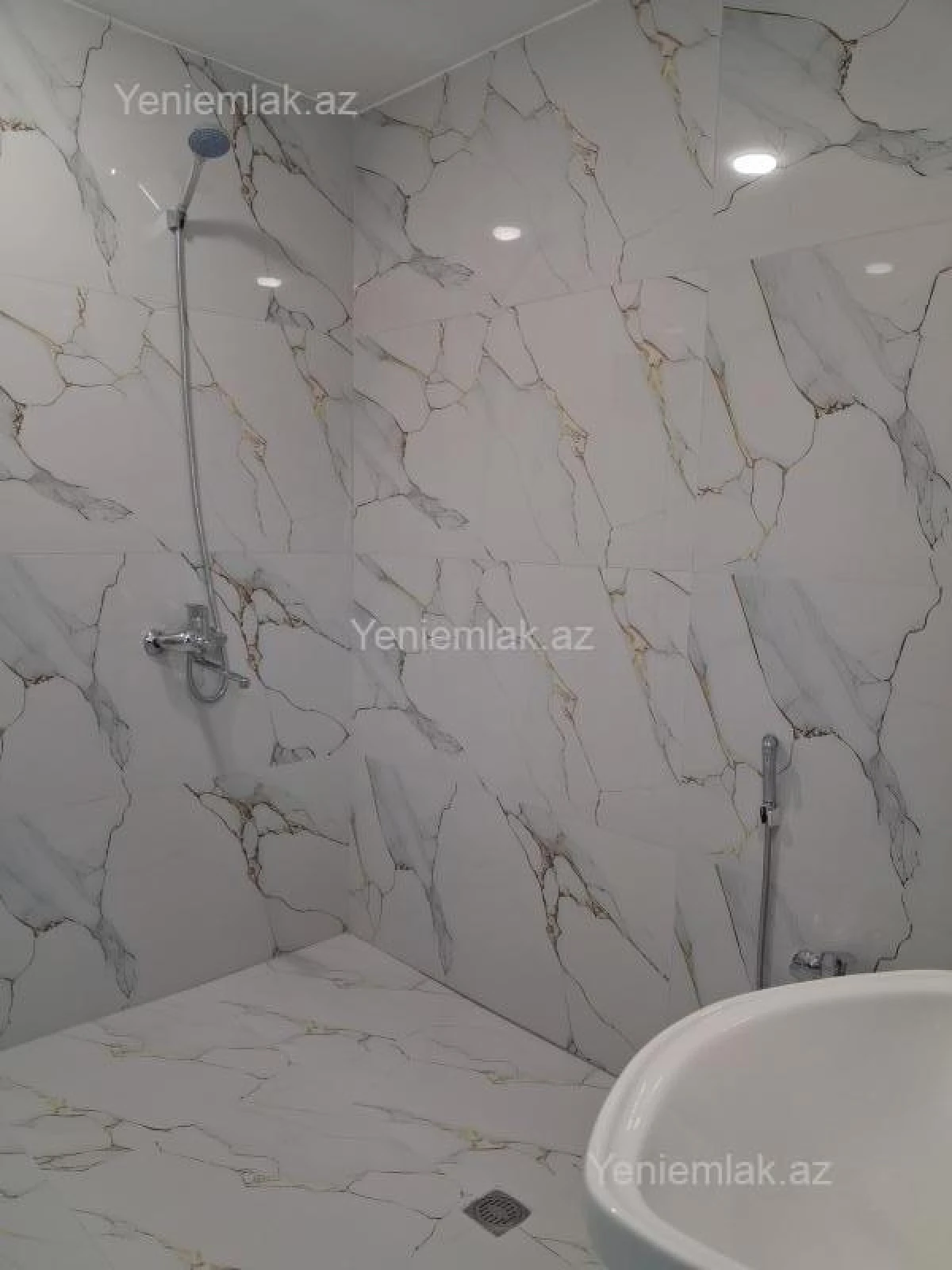 Satılır 4 otaqlı həyət evi 120 m²