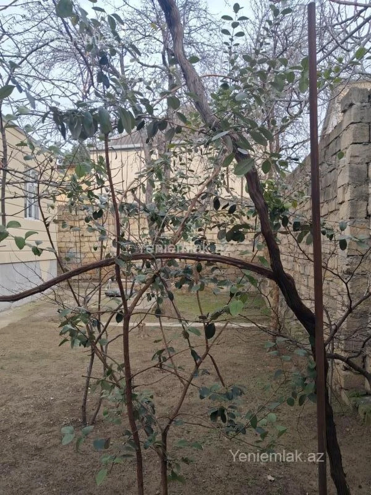 Satılır 4 otaqlı həyət evi 120 m²