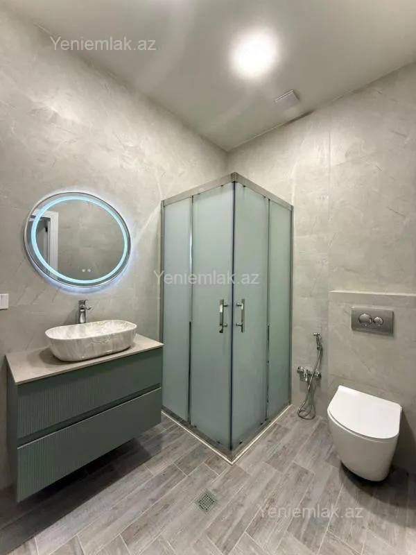 Satılır 3 otaqlı yeni tikili 115 m²