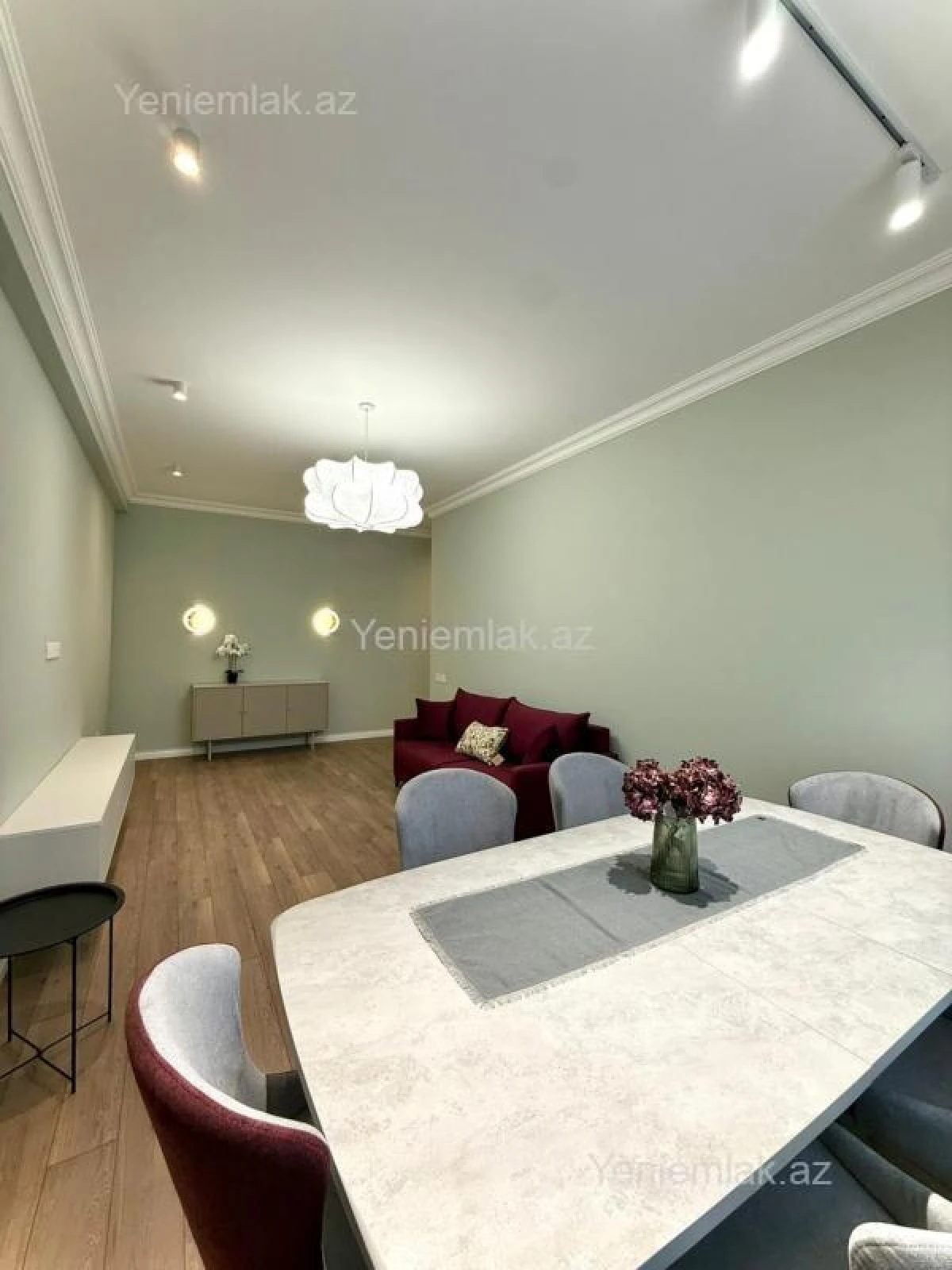 Satılır 3 otaqlı yeni tikili 115 m²