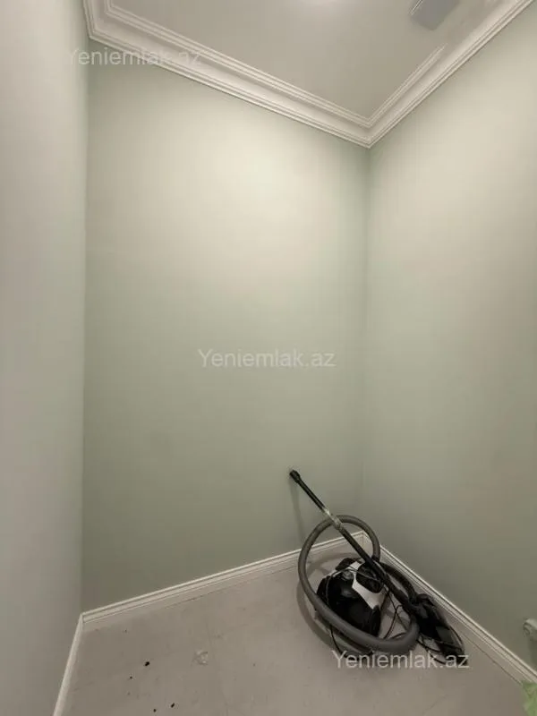 Satılır 3 otaqlı yeni tikili 115 m²