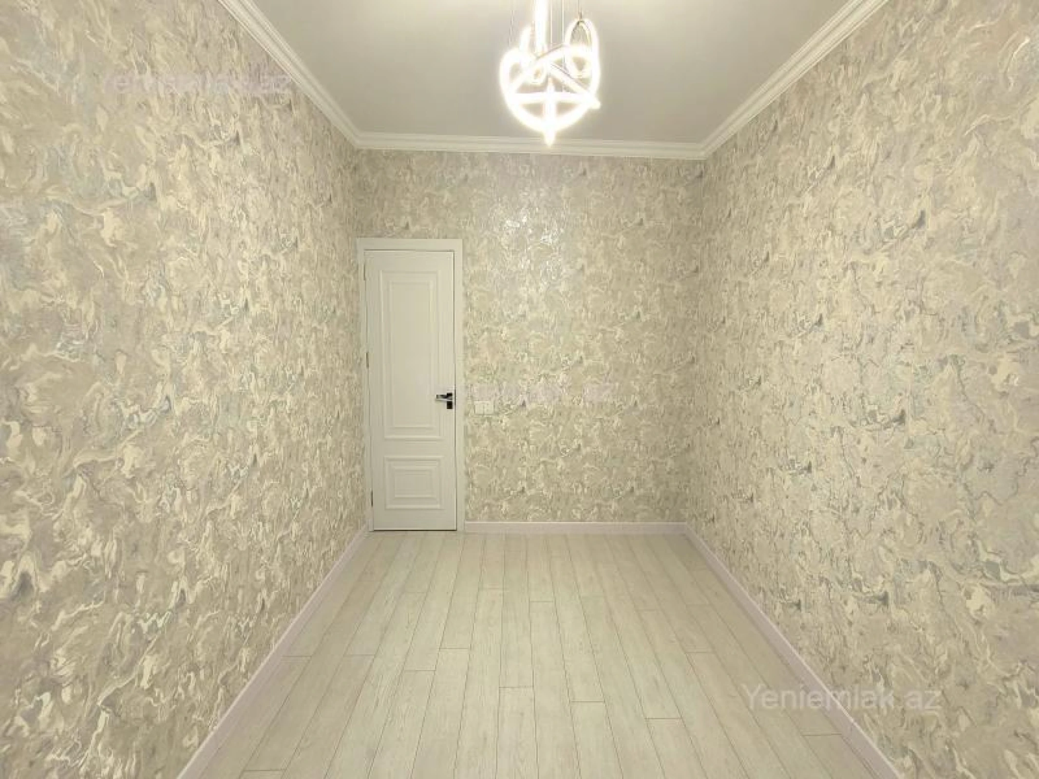 Satılır 3 otaqlı köhnə tikili 85 m²