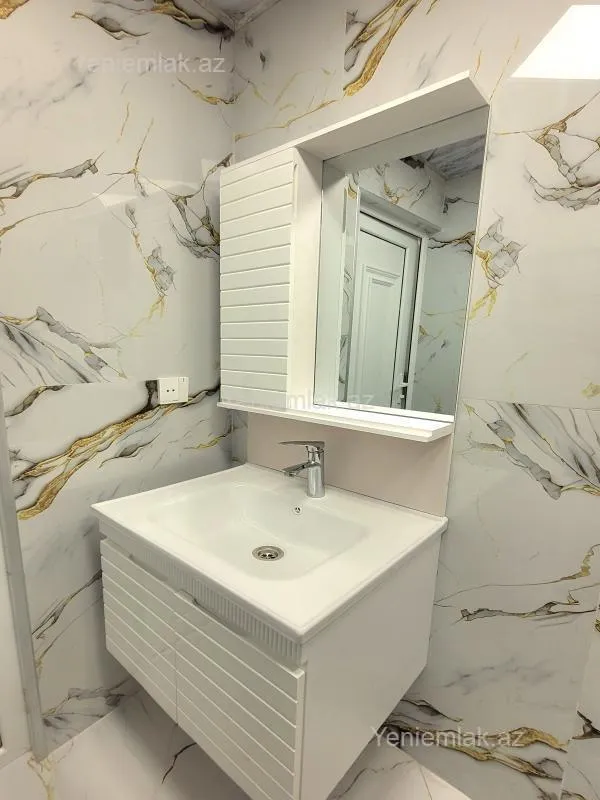 Satılır 3 otaqlı köhnə tikili 85 m²