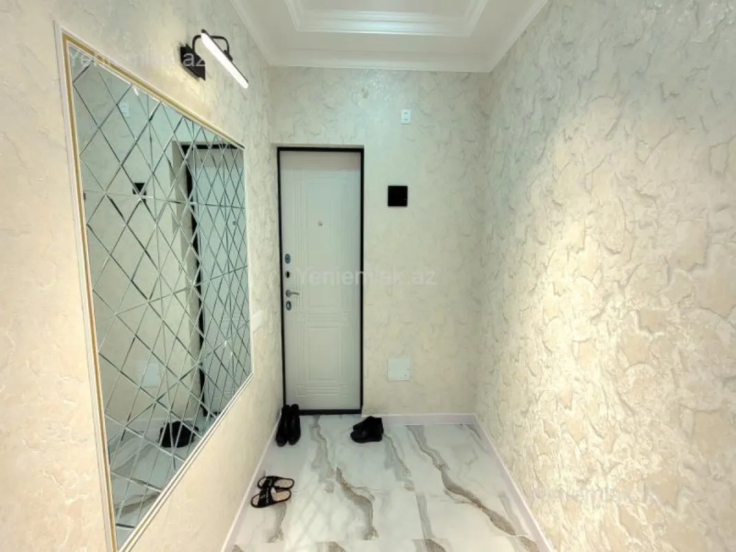 Satılır 3 otaqlı köhnə tikili 85 m²