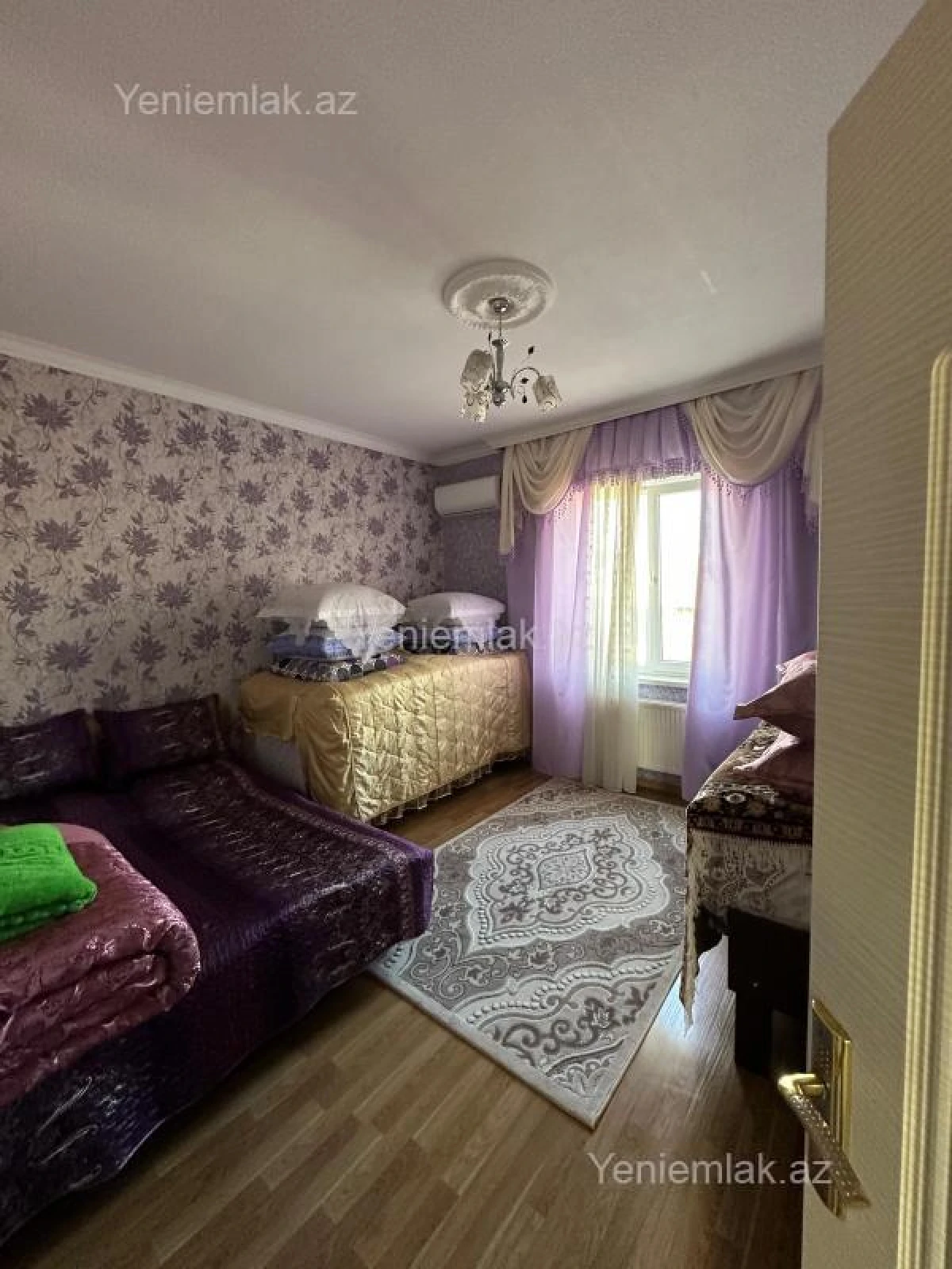 Satılır 6 otaqlı həyət evi 340 m²