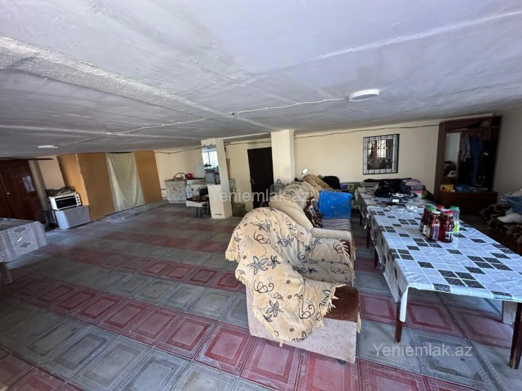 Satılır 6 otaqlı həyət evi 340 m²