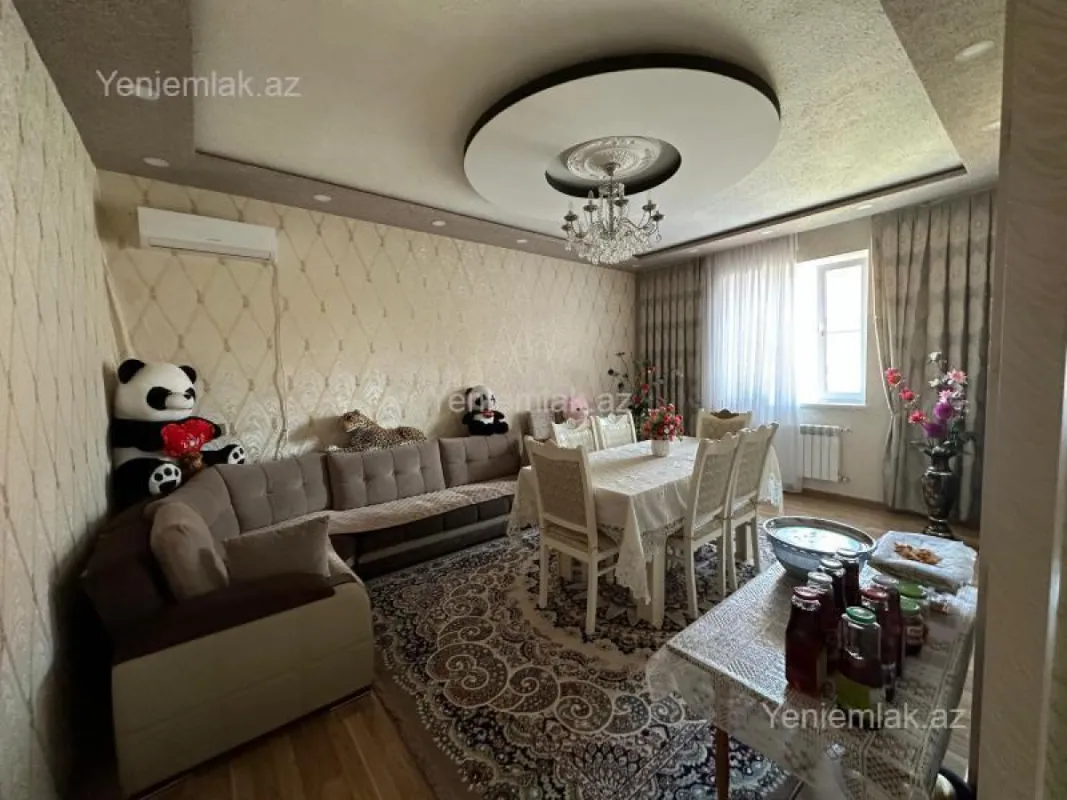 Satılır 6 otaqlı həyət evi 340 m²