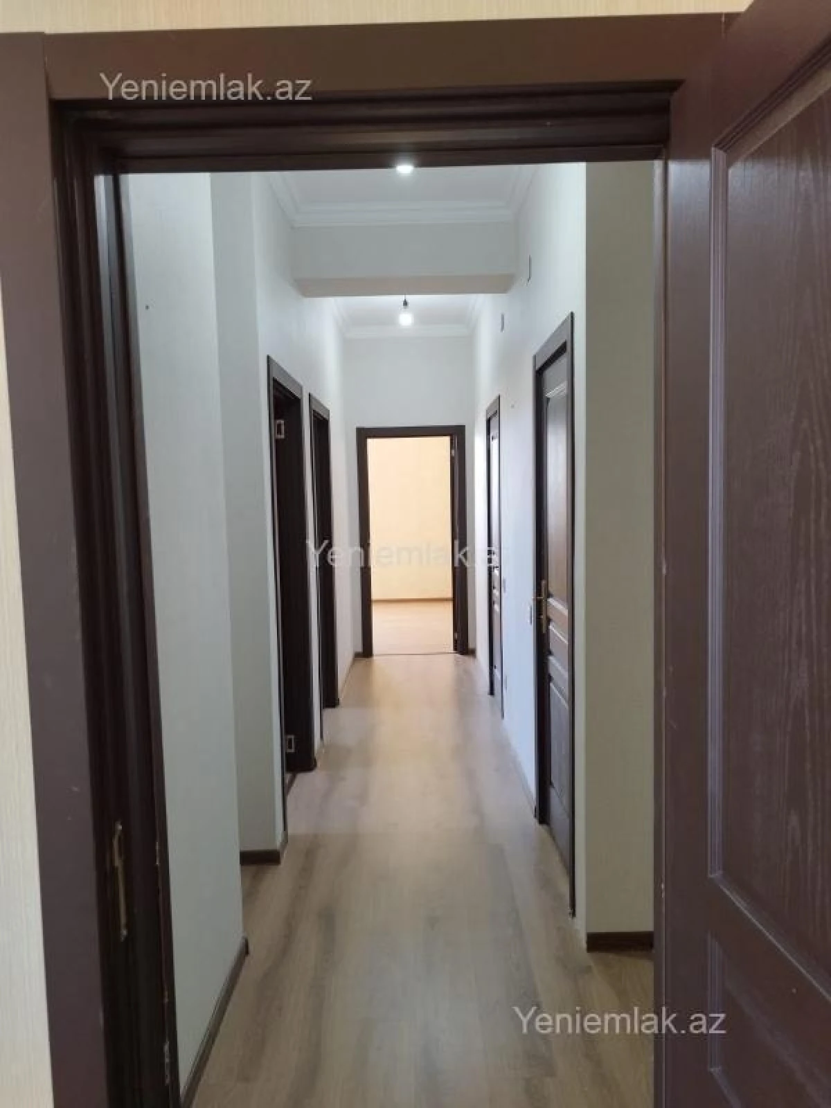 Satılır 3 otaqlı yeni tikili 80 m²