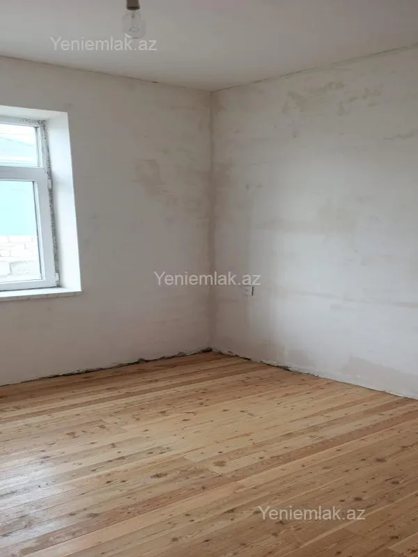 Satılır 5 otaqlı həyət evi 90 m²