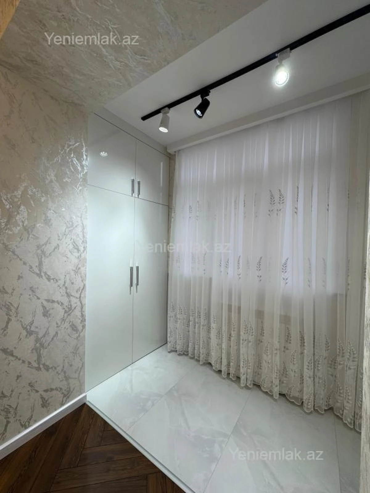 Satılır 3 otaqlı köhnə tikili 65 m²