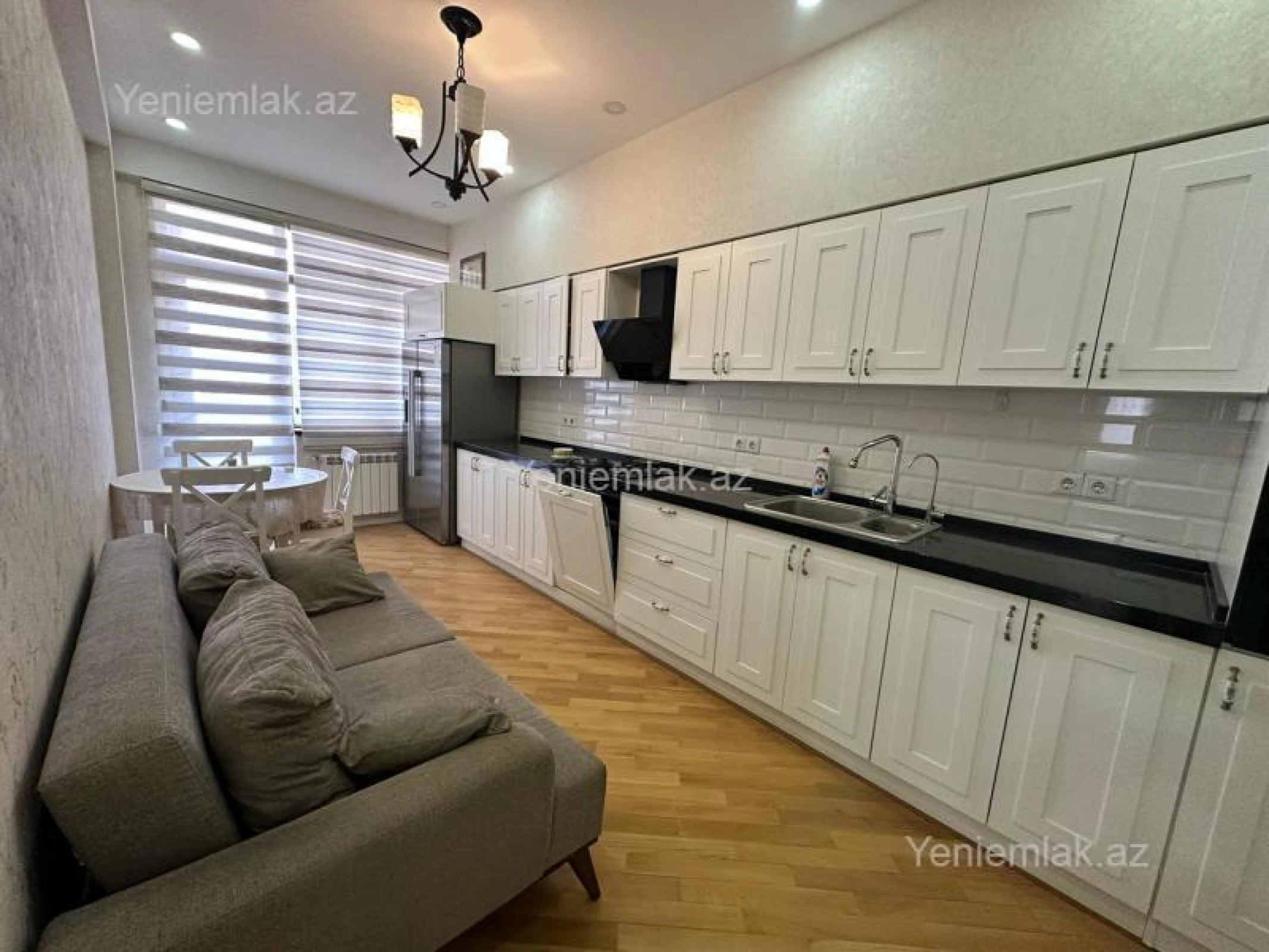 Satılır 3 otaqlı yeni tikili 125 m²