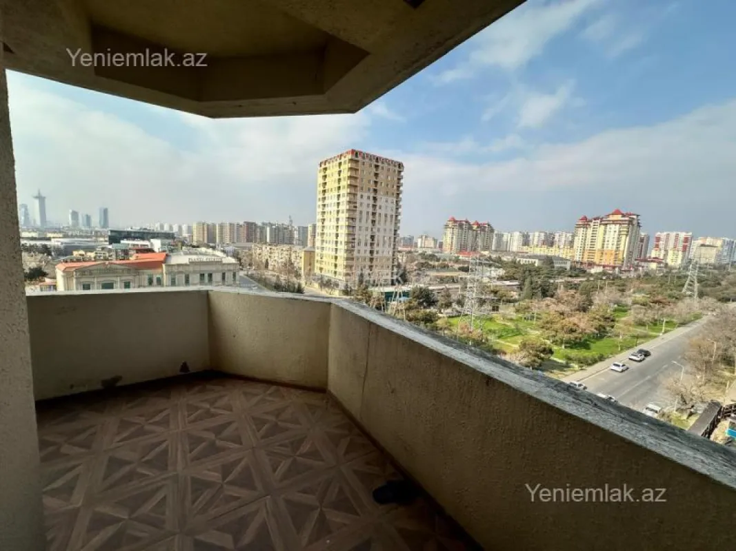 Satılır 3 otaqlı yeni tikili 125 m²