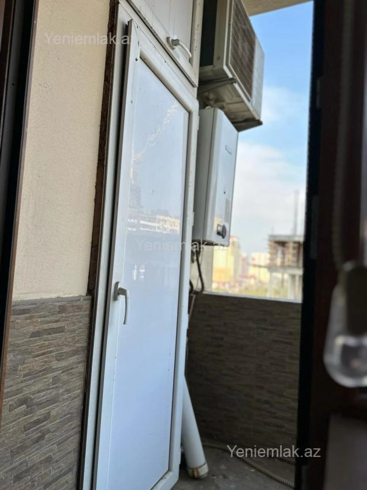 Satılır 3 otaqlı yeni tikili 125 m²