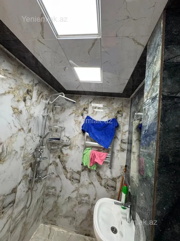 Satılır 3 otaqlı köhnə tikili 80 m²