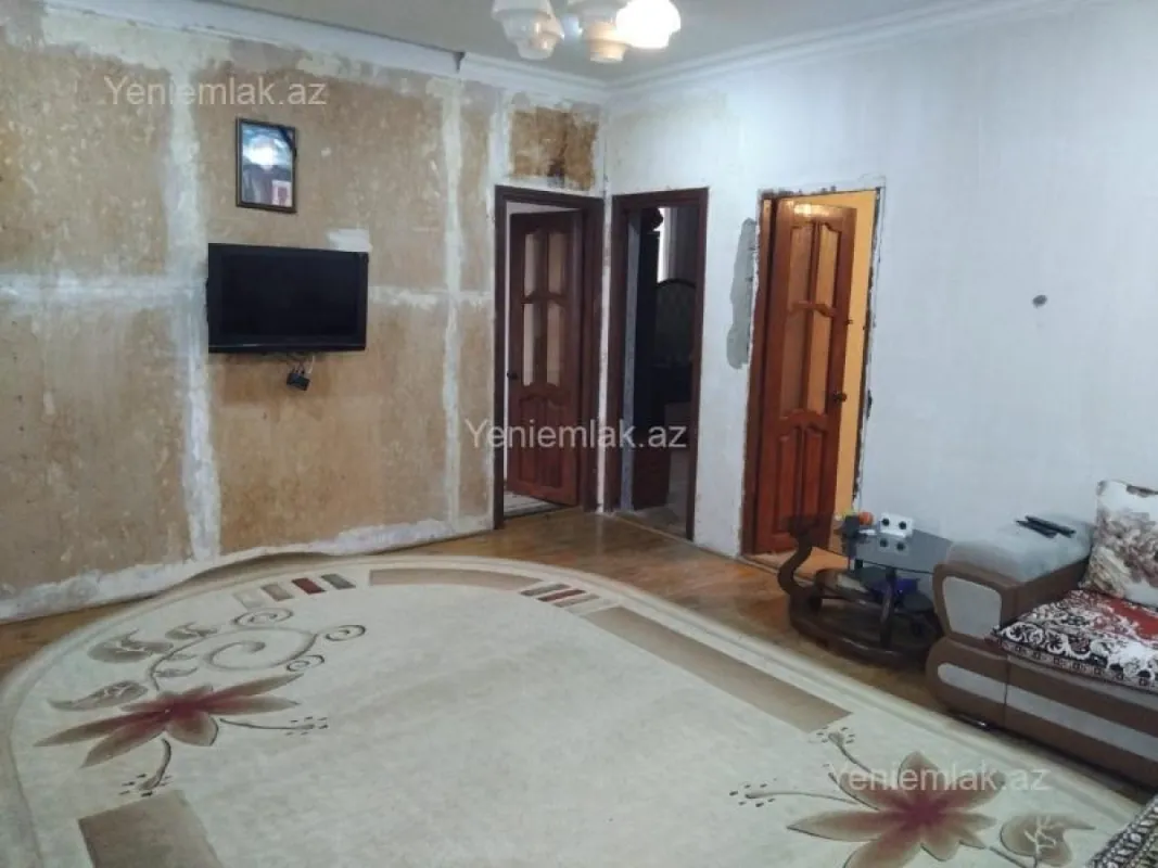Satılır 4 otaqlı həyət evi 80 m²