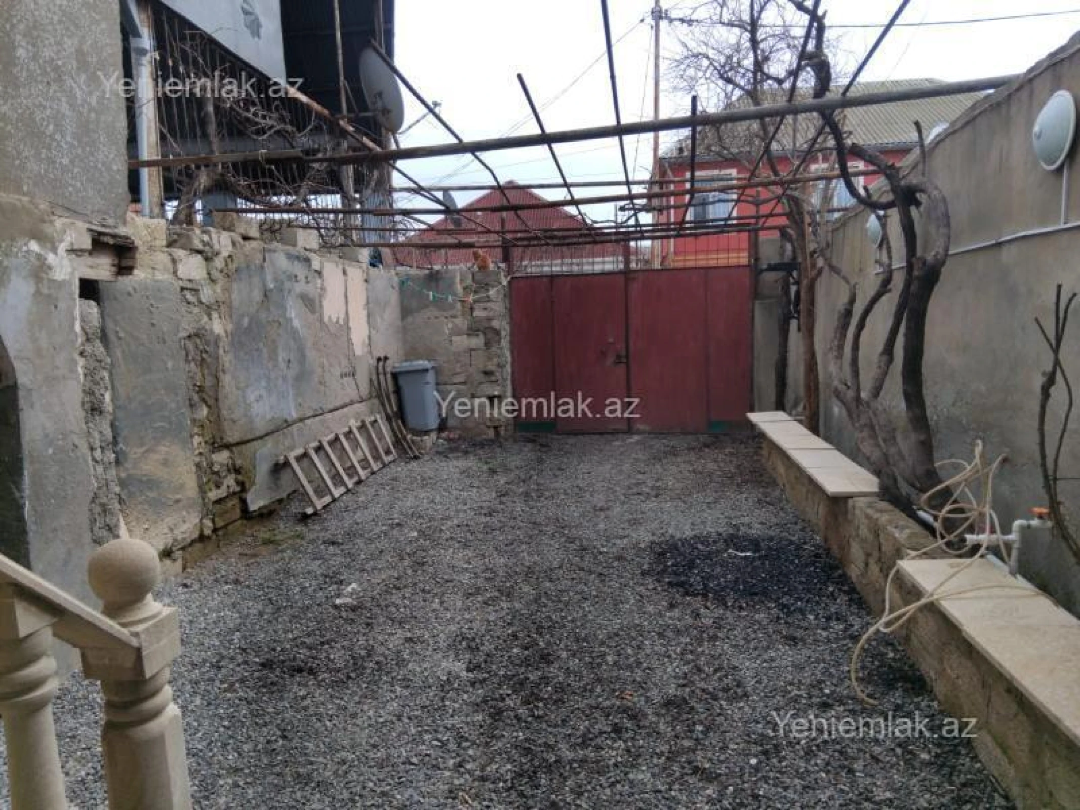 Satılır 4 otaqlı həyət evi 80 m²