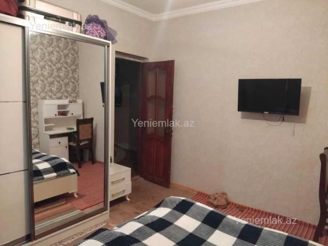 Satılır 4 otaqlı həyət evi 80 m²