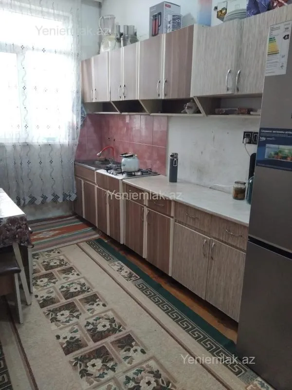 Satılır 4 otaqlı həyət evi 80 m²