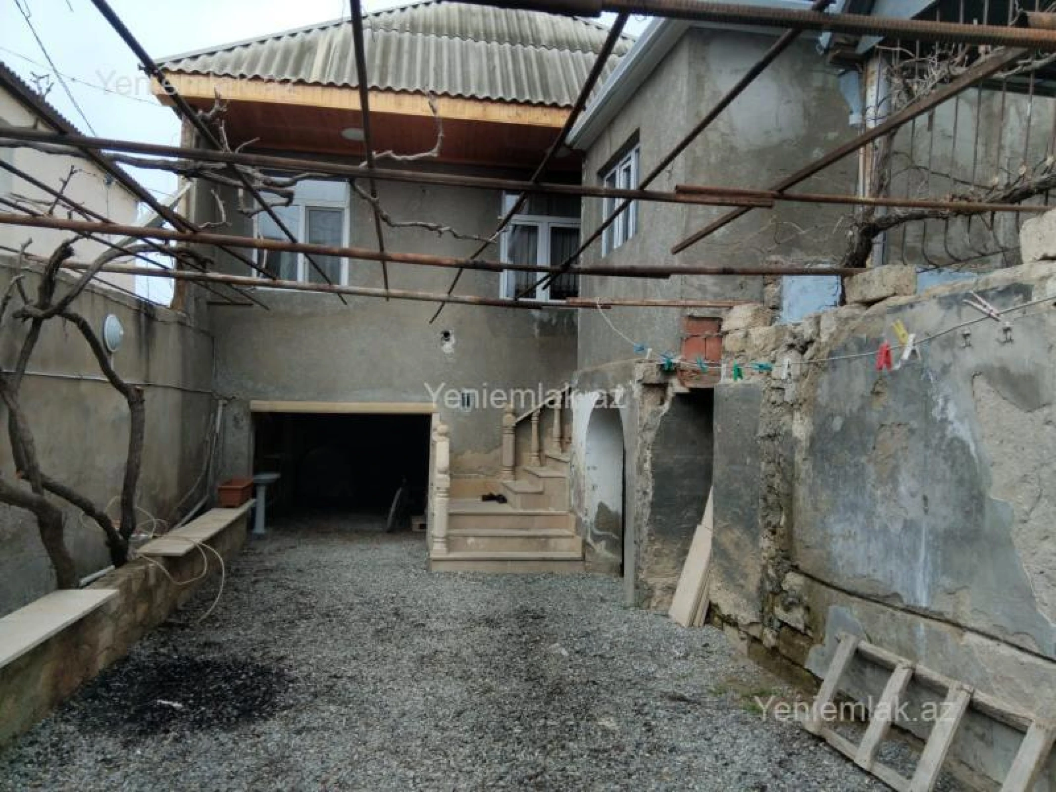 Satılır 4 otaqlı həyət evi 80 m²