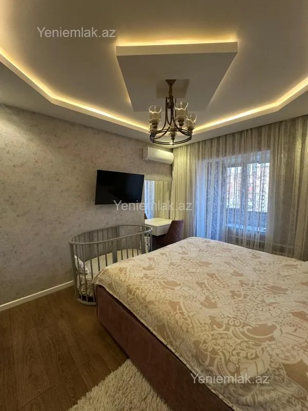 Satılır 2 otaqlı köhnə tikili 65 m²