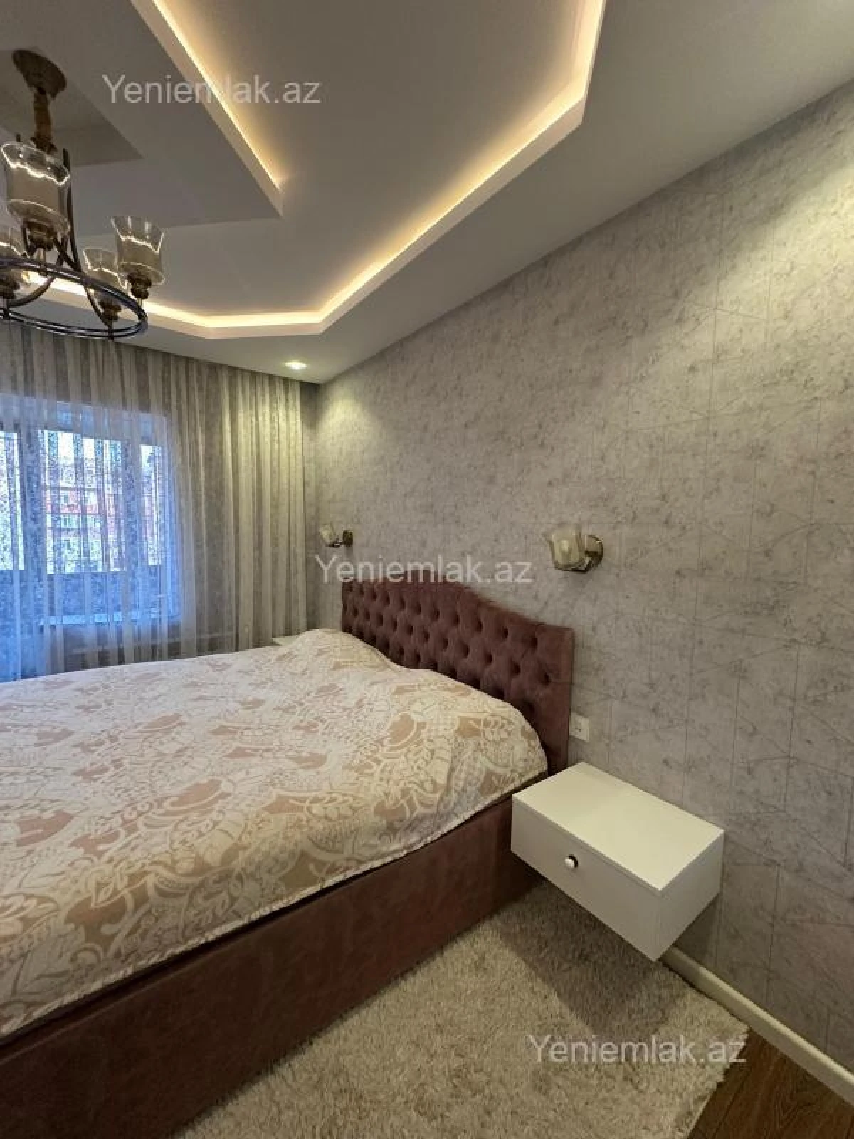 Satılır 2 otaqlı köhnə tikili 65 m²