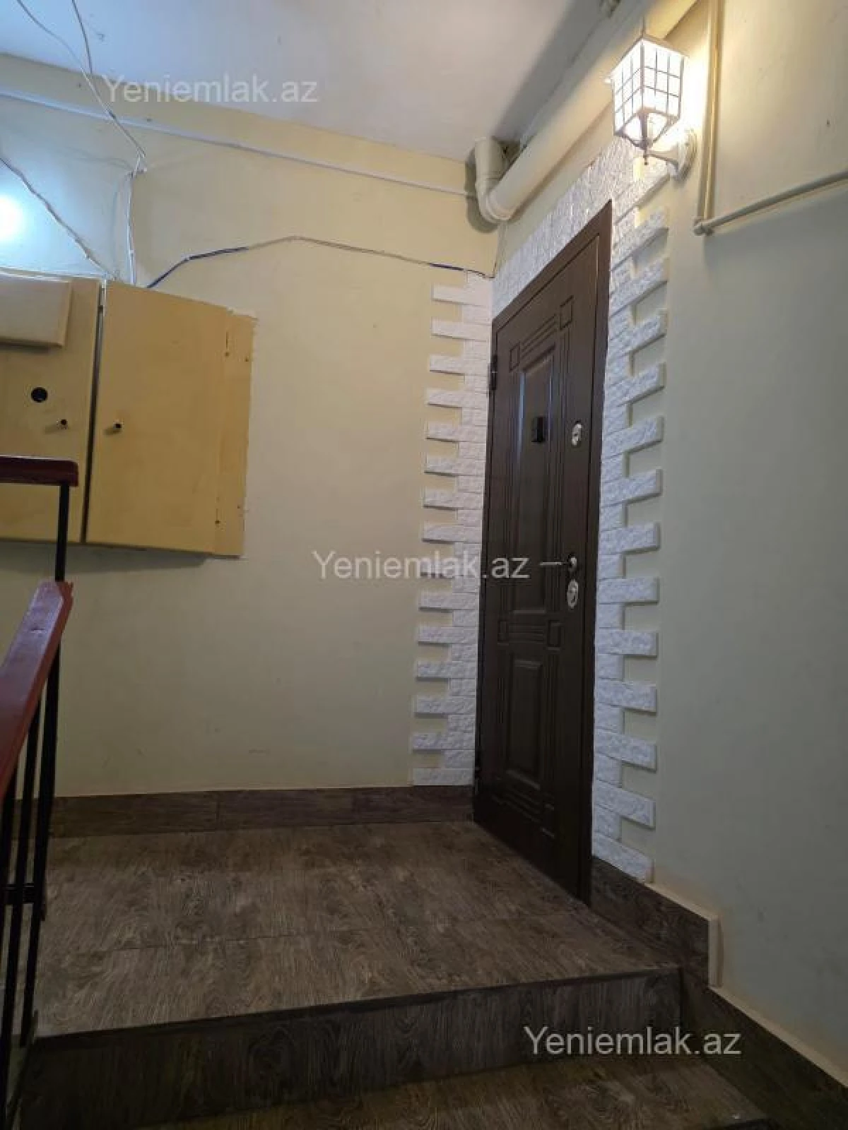 Satılır 2 otaqlı köhnə tikili 65 m²