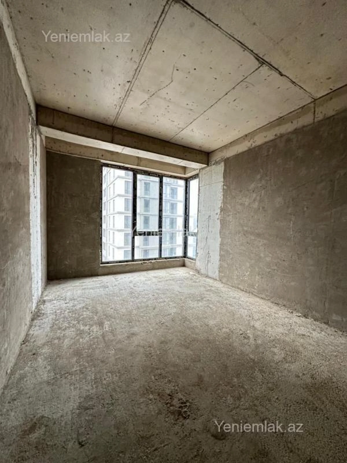 Satılır 3 otaqlı yeni tikili 133 m²