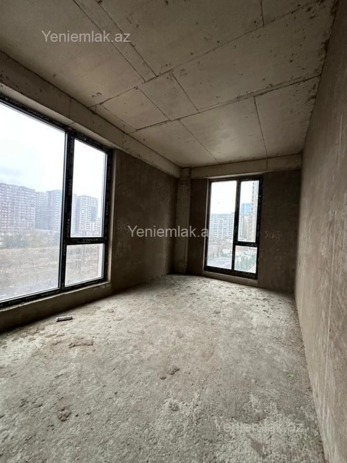 Satılır 3 otaqlı yeni tikili 133 m²