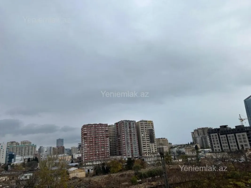 Satılır 3 otaqlı yeni tikili 133 m²