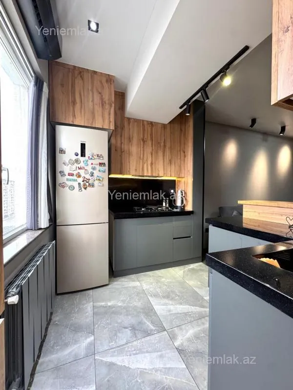 Satılır 3 otaqlı yeni tikili 80 m²