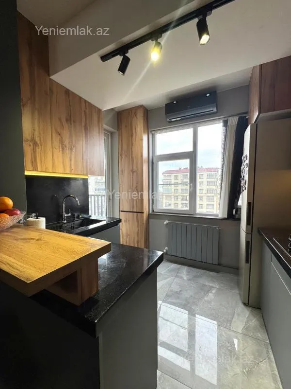 Satılır 3 otaqlı yeni tikili 80 m²