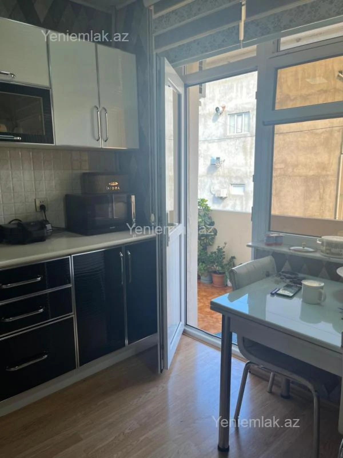 Satılır 3 otaqlı yeni tikili 70 m²
