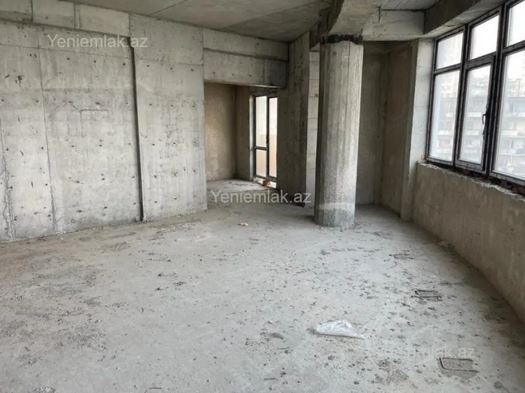Satılır 4 otaqlı yeni tikili 173 m²