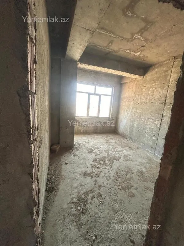 Satılır 3 otaqlı yeni tikili 130 m²