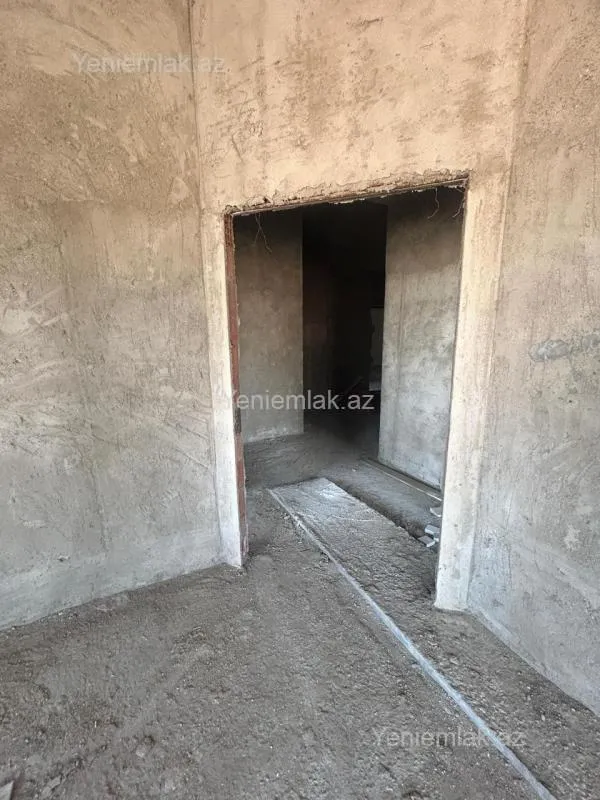 Satılır 3 otaqlı yeni tikili 130 m²