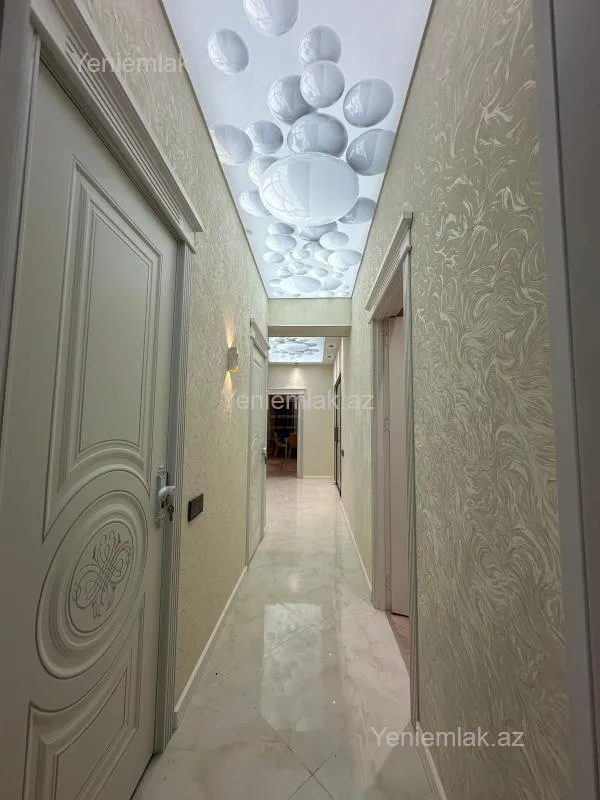 Satılır 3 otaqlı yeni tikili 90 m²