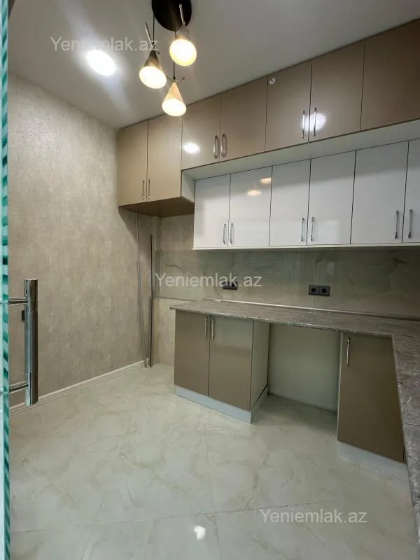 Satılır 3 otaqlı yeni tikili 90 m²