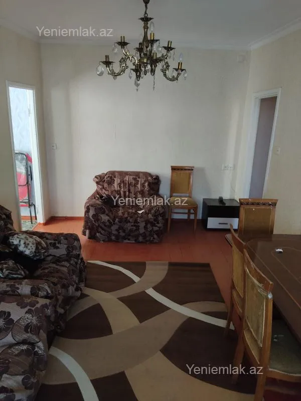 Satılır 2 otaqlı köhnə tikili 45 m²