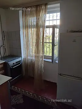 Satılır 2 otaqlı köhnə tikili 45 m²