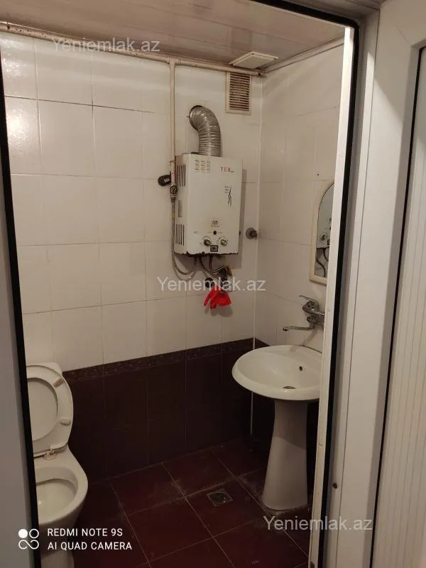 Satılır 2 otaqlı köhnə tikili 45 m²