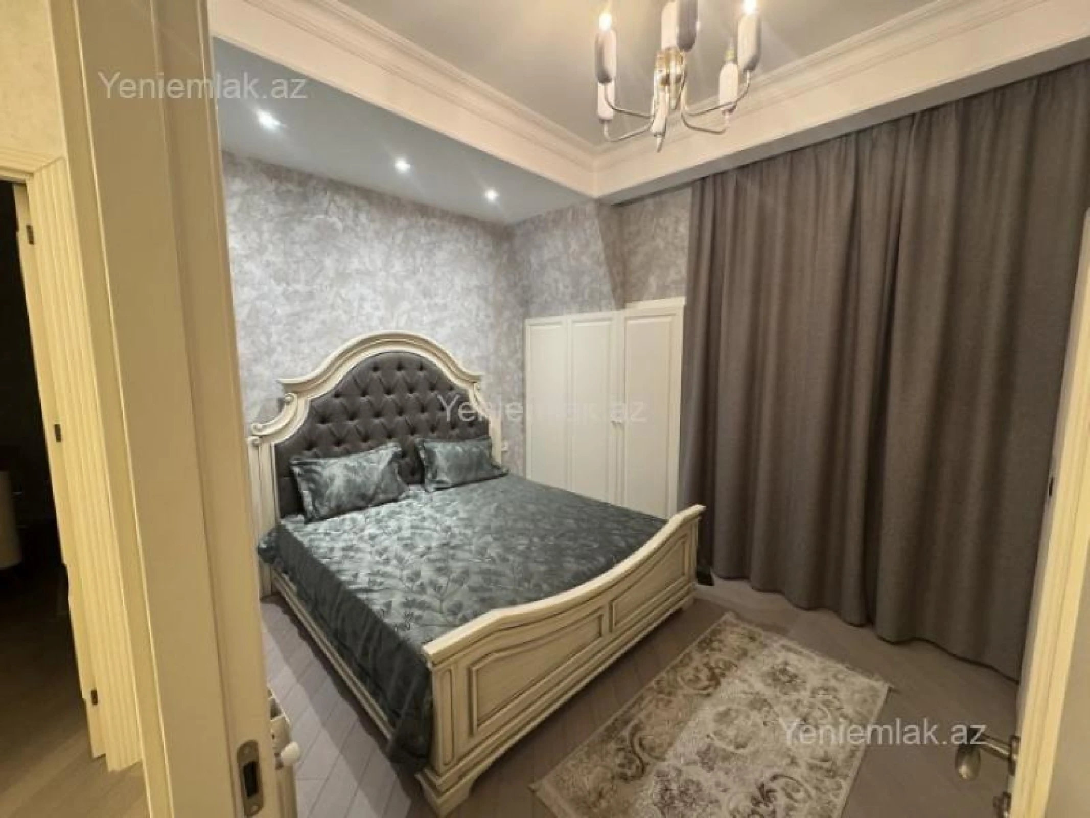 Satılır 4 otaqlı yeni tikili 160 m²