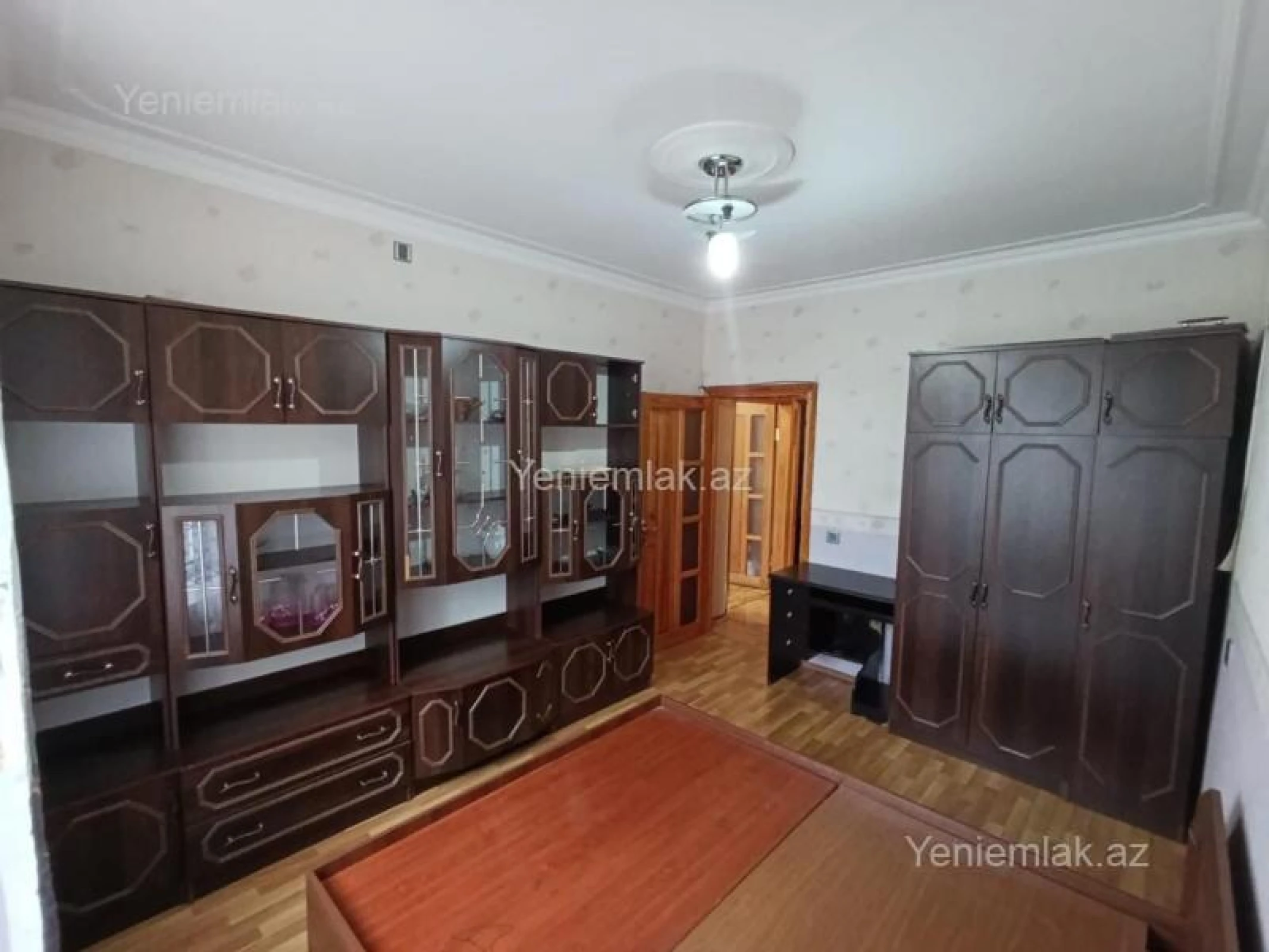 Satılır 3 otaqlı köhnə tikili 75 m²